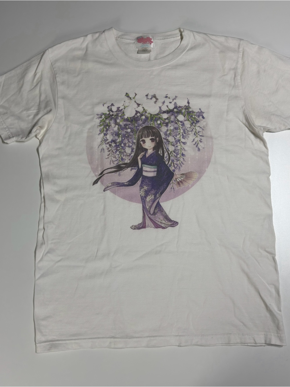 Women’s White Graphic Tee with Kawaii Anime Girl and Purple Floral Kimono Art